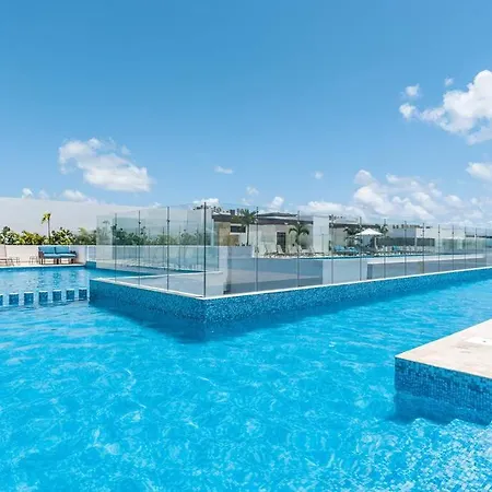 Stylish 1Br Beachside Retreat