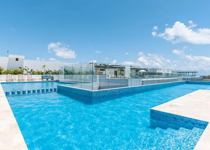Stylish 1br Beachside Retreat Сasa de vacaciones Playa del Carmen