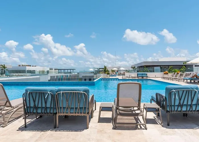 Stylish 1br Beachside Retreat Сasa de vacaciones Playa del Carmen